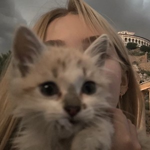 Born to Daddy Issues