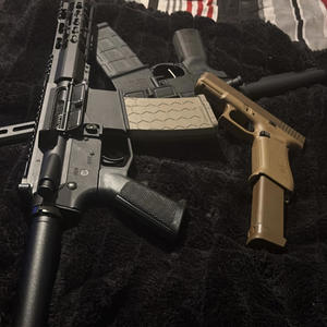 Linkin up (feat. Scarsoebk & Slimesoebk) (Explicit)