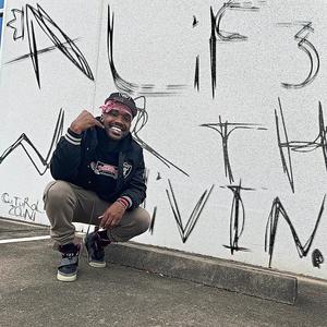 A Life Worth Livin (Explicit)