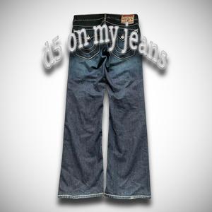 d5 on my jeans (feat. revengebased) (Explicit)