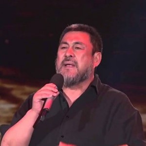 一壶老酒 (降调版伴奏)