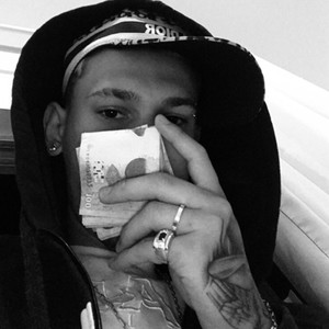 Essas Nota Me Ama (Explicit)