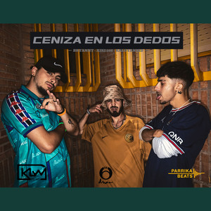 Ceniza en los dedos