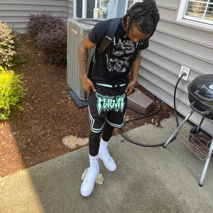 Wait (Mixed and mastered|Explicit)