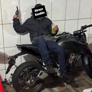 Vem pra cá correr perigo (feat. Mc Wb) (Explicit)