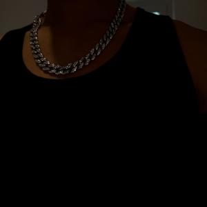 neckless (feat. BIG Ruffle) [Explicit]