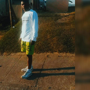 Still im fighting (Explicit)