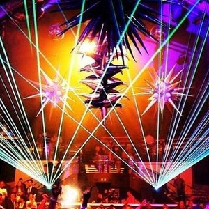 轰炸酒吧摇头嗨曲