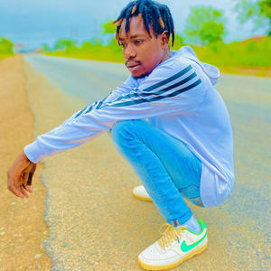 Yi sukile (feat. Benzo the producer)
