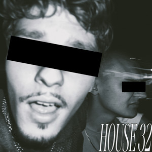HOUSE 32