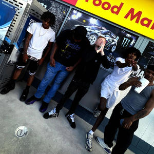 Ghost Town (feat. baby8ight & messi2x) (Explicit)