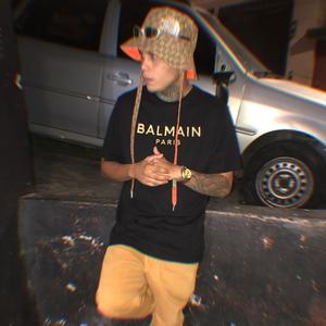 Fumegando Ice (feat. MC FK)