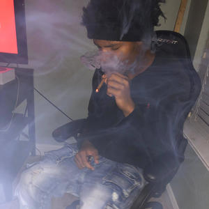 us vs who (feat. teebrudda4l) (Explicit)