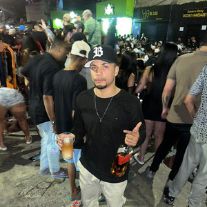 CHAMA SUA AMIGA PIRANHA (Explicit)