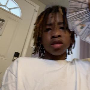 Macs & Tens (feat. KiddDyg) (Explicit)