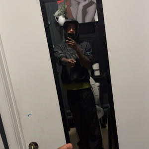 BLONDE HEADS (feat. Foxxfifth) (Explicit)