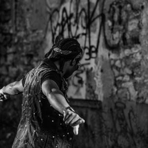 Transcendance Vitrine (feat. Chris Killagang) (Explicit)