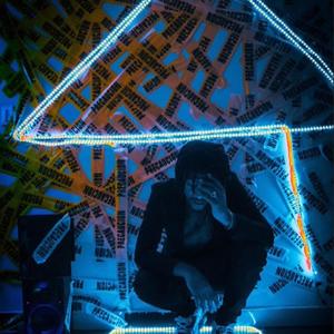 Me Siento Solo(feat. EL MC)