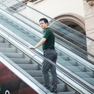 2020-07-29 来源:腾讯音乐人 歌词 孟婆给我来碗忘情汤   作词:夏辉