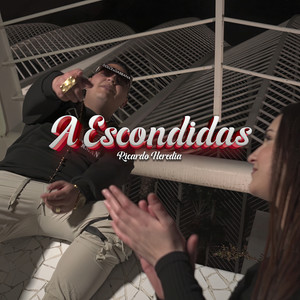 A Escondidas