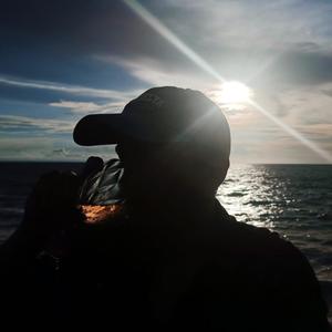 Fragmetion (feat. VIKTHEVILLIN)