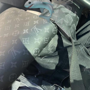 real dark tint (Explicit)