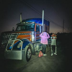 Hottest Youngins Out (feat. LaSellout) (Explicit)