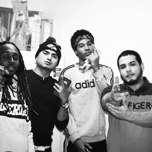 Yo Rifo La Mara (Explicit)