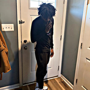 2 active (feat. Tyfrmdaprk & trezzyfrmdahood) (Explicit)