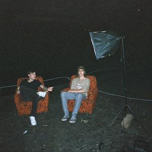 A valóság elmásít (feat. Sklady & Pellei) (Explicit)