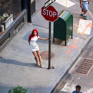 MOLLY (feat. Kxvoreign) (Explicit)