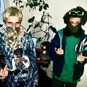 WokFeelz (feat. Sklenz) (Explicit)