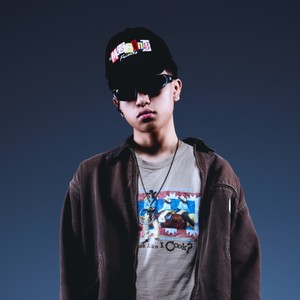 Fresh Out (Explicit)