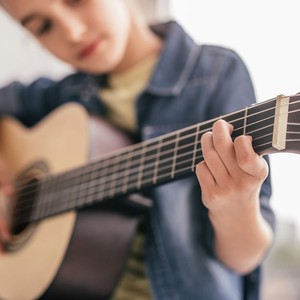 Solo Guitar Serene Strums