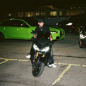 #MILANOTOGLIELARIA (Explicit)