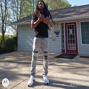 Love Me Eazy (Explicit)