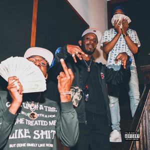 Large Amount (feat. Cool33 & KyiloG33) (Explicit)