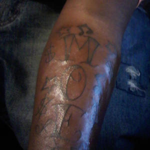 Hot Shot (feat. Davey Staxx) (Explicit)