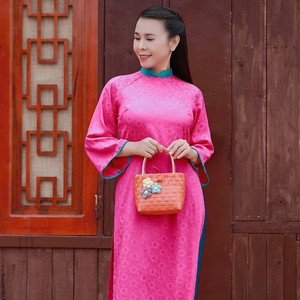 Cánh thiệp đầu xuân