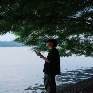在松手跟不松手之间