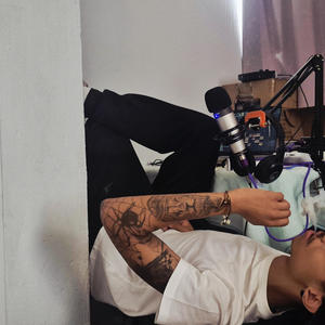 Vacant Seams (Explicit)