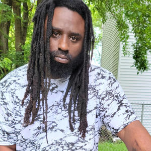 Praying (feat. Babe Billa) (Explicit)