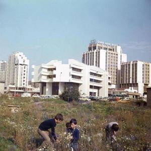 the world is yours (feat. nightrdd)