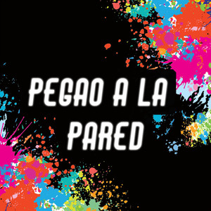 pegao a la pared