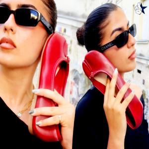 dorothy in red margielas