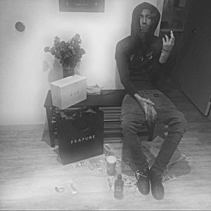 Fresh Out(Freestyle) (Explicit)