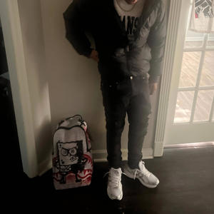 Thru Da Blinds (feat. iiibonek) (Explicit)