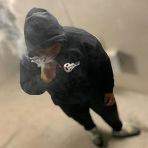 Stackin flow (feat. Nell stackin) (Explicit)