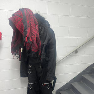 hold it up (Explicit)