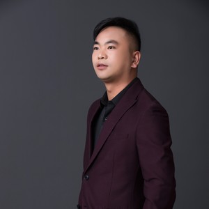 以为自己不得了 (伴奏)